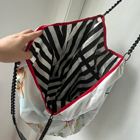 DSW Reversible Purse Bag Black Striped Lady Tree Walking Dog Couple Park Bench - Picture 11 of 13